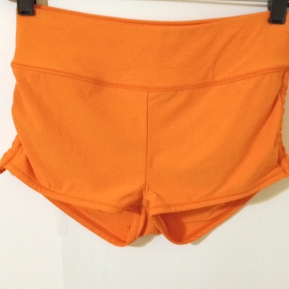 CRZ YOGA CORAL DRAWSTRING HIPSTER SWIM SHORTS SIZE XS NWT - Picture 1 of 5